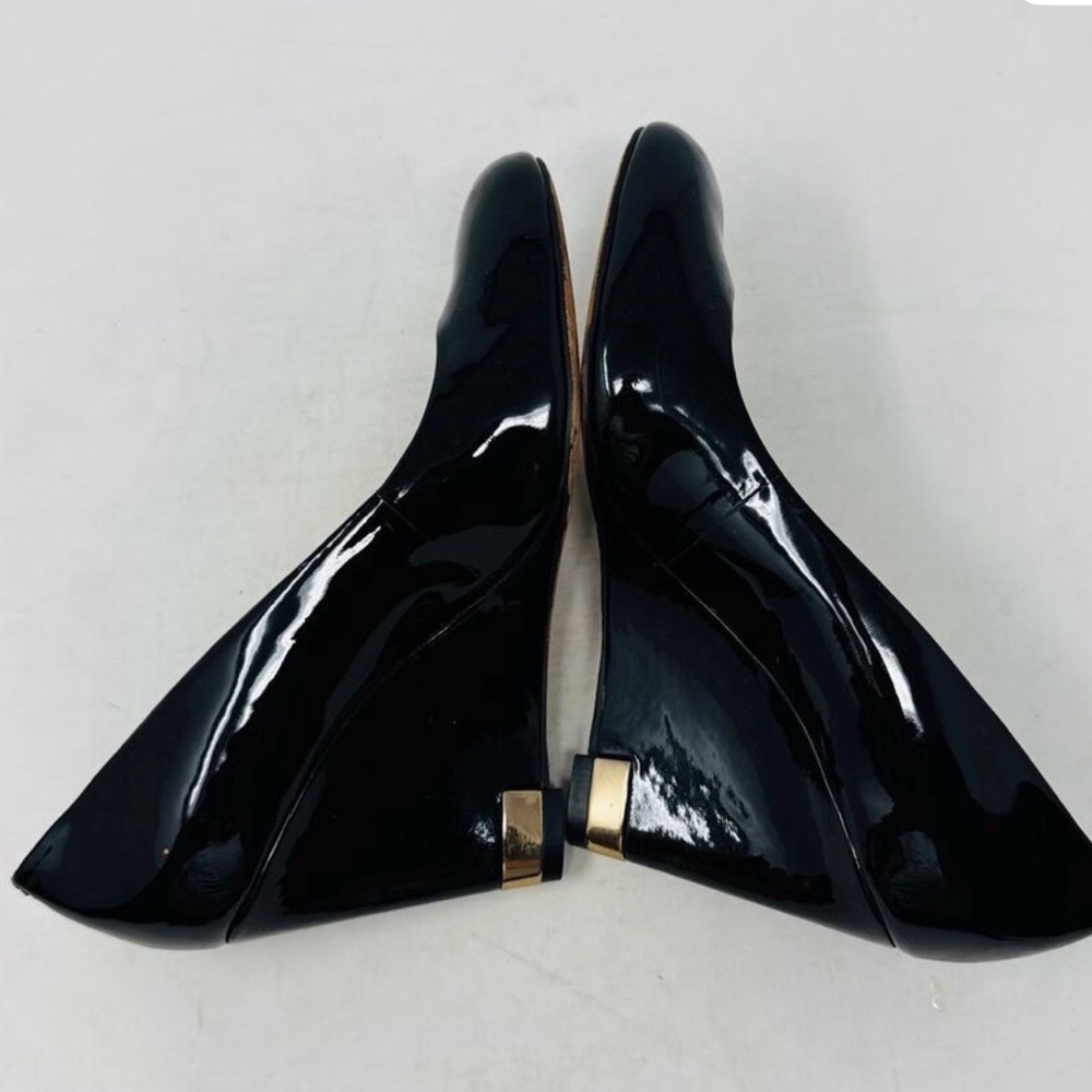 Tory Burch Black Patent Leather Heels - Picture 4 of 14